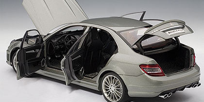 Ricardo Scale Model Store — Autoart 1/18 Mercedes Benz C63 AMG (Grey)